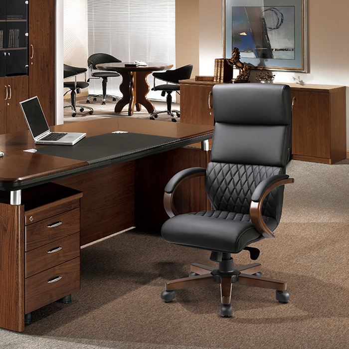 세렌 우드 체어 (고급인조가죽)