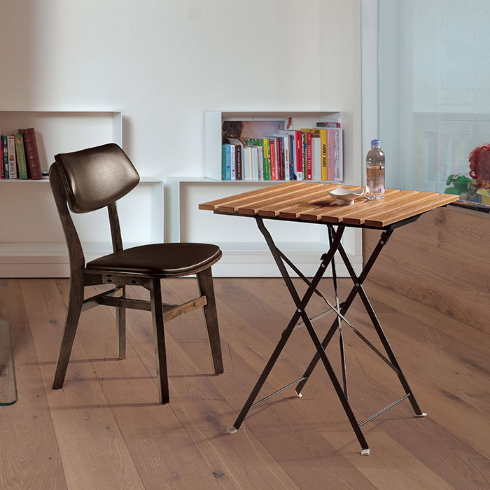 투란 원목 의자